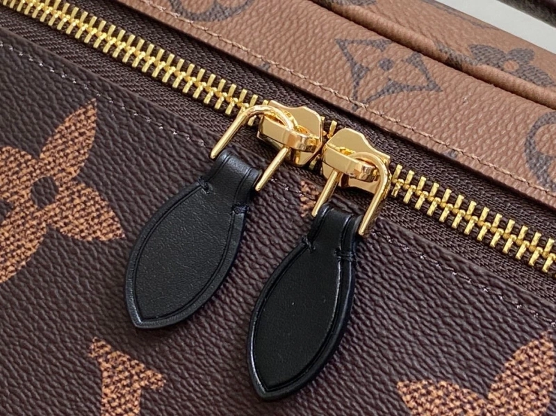 LV Cosmetic Bags 4286A-0172