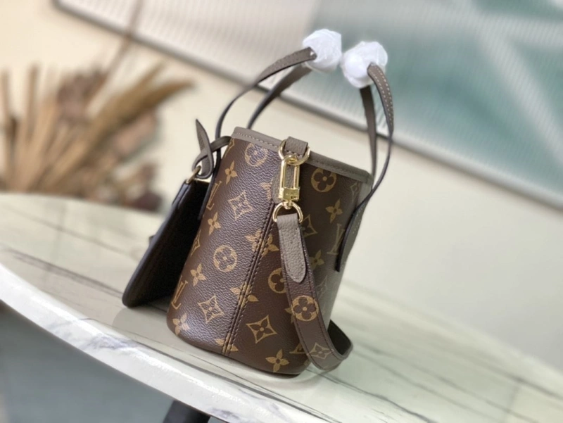 LV Shopping Bags 4286A-0242