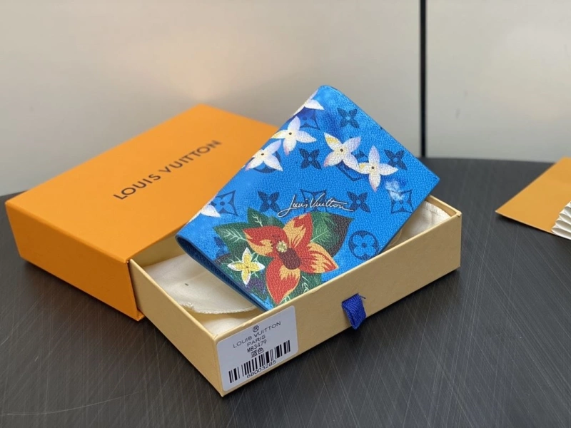 LV Wallets 4286G-0122
