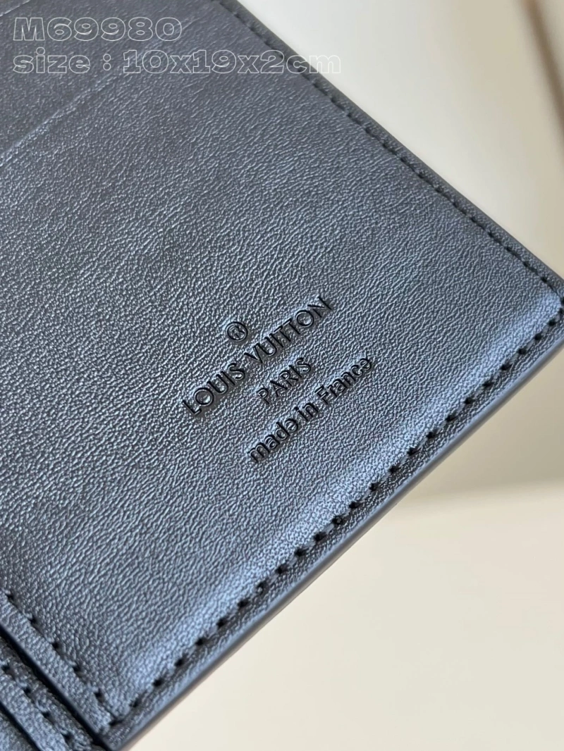 LV Wallets 4286G-0278