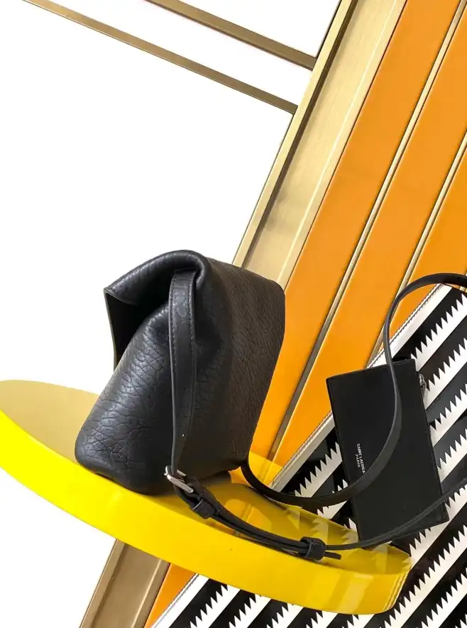 Gvc*1 satchel bags 4334b-0033