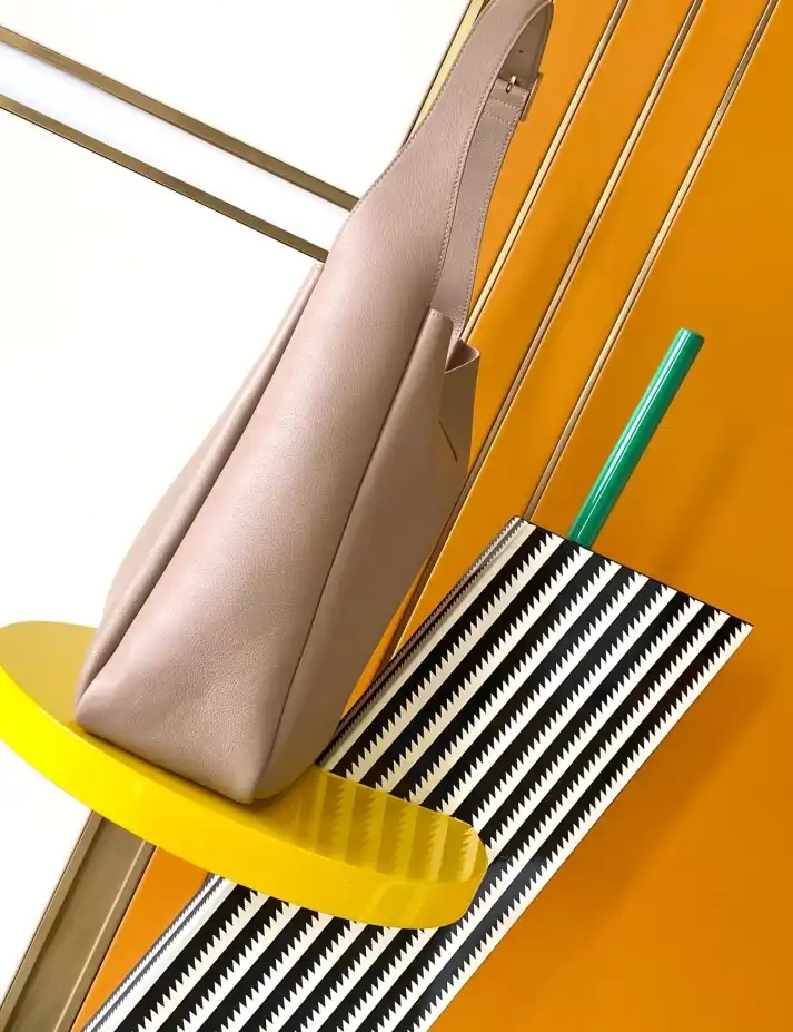 Gvc*1 top handle bags 4334b-0070