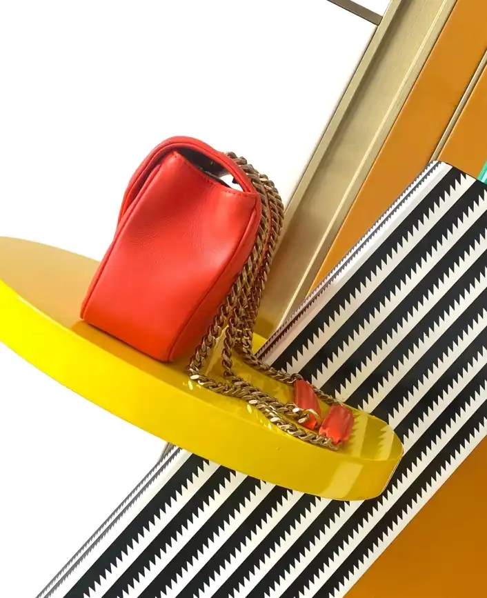 Gvc*1 top handle bags 4334b-0100