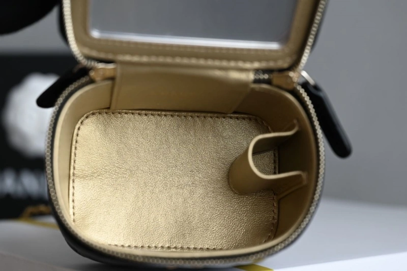 Ch**el cosmetic bags 4345a-0118