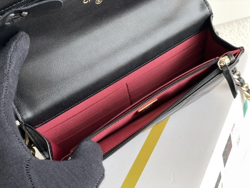 Ch**el 19 bags 4345d-0082