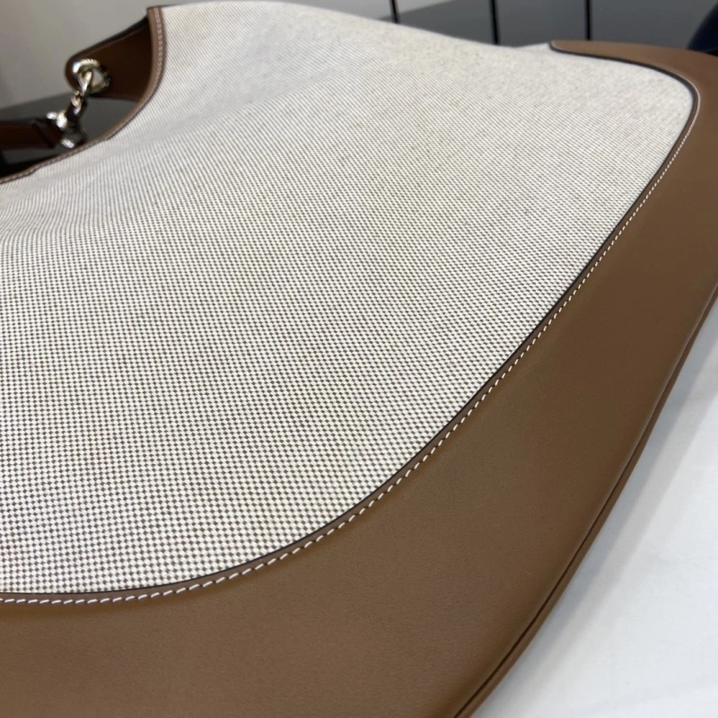 Gvc*1 top handle bags 4360c-0117