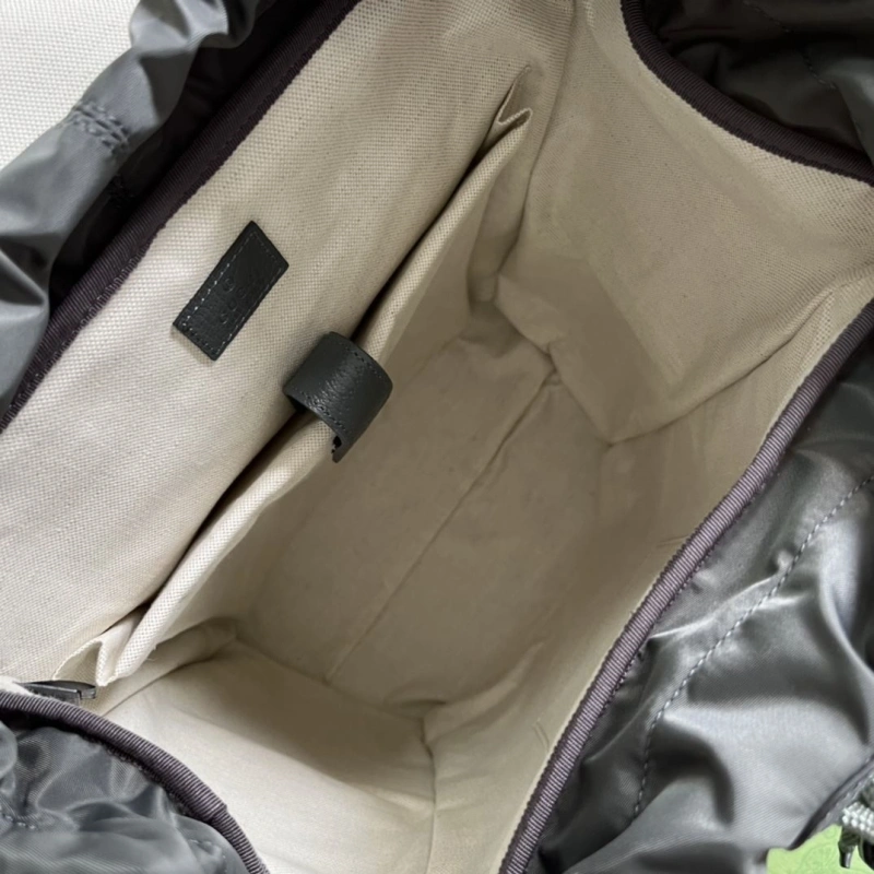 Gvc*1 backpacks 4360c-0173