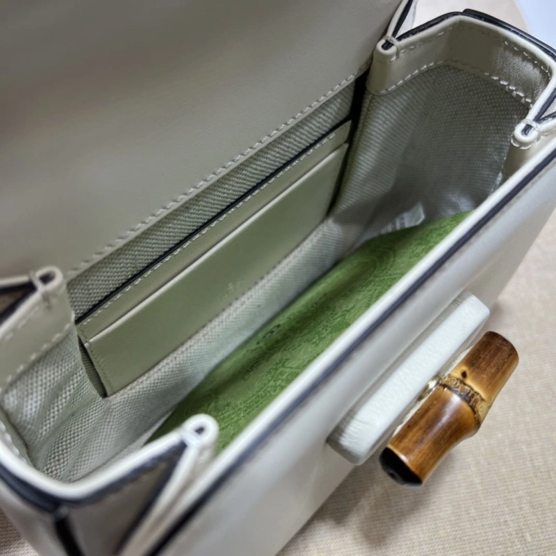 Gvc*1 top handle bags 4360c-0251
