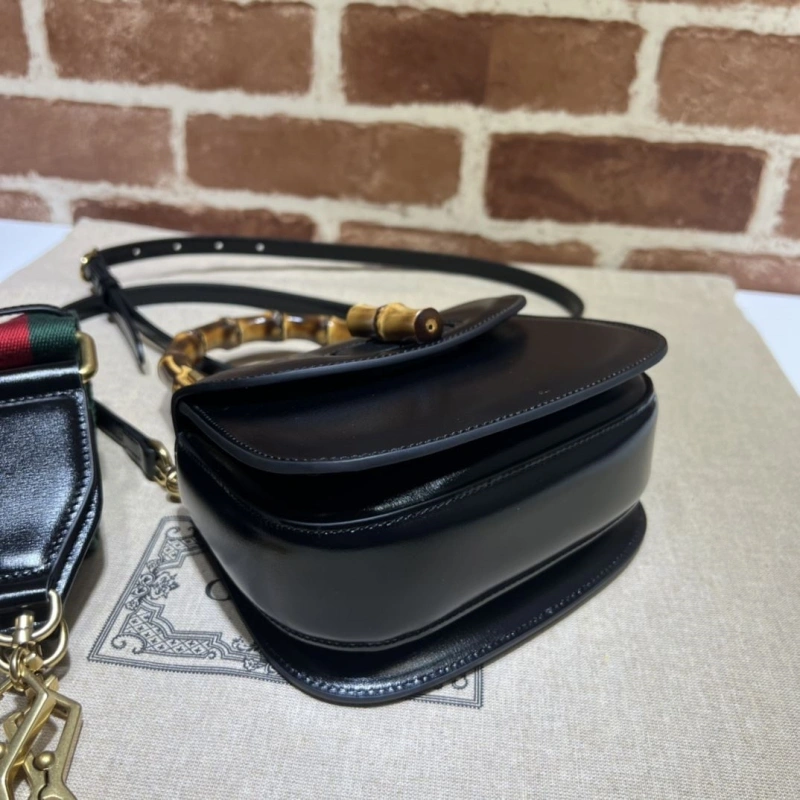 Gvc*1 top handle bags 4360c-0257