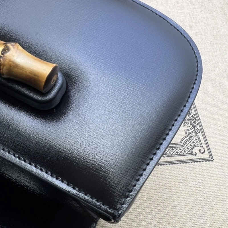 Gvc*1 top handle bags 4360c-0257