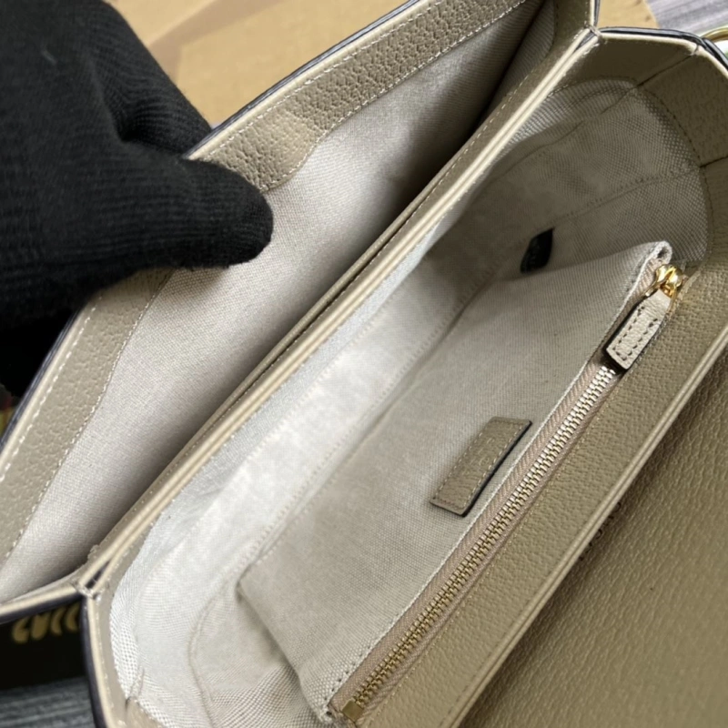 Gvc*1 top handle bags 4360c-0399