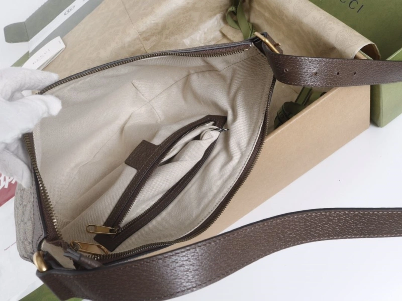Gvc*1 top handle bags 4360c-0563