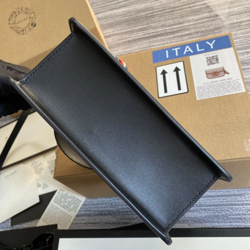 Gvc*1 top handle bags 4360c-0574