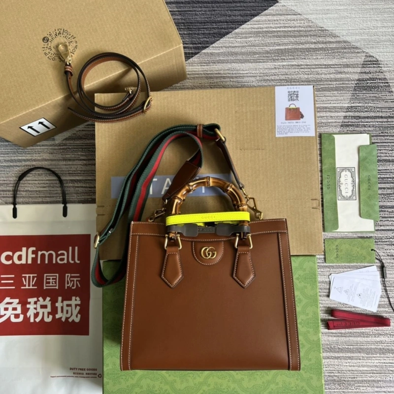 Gvc*1 top handle bags 4360c-0676