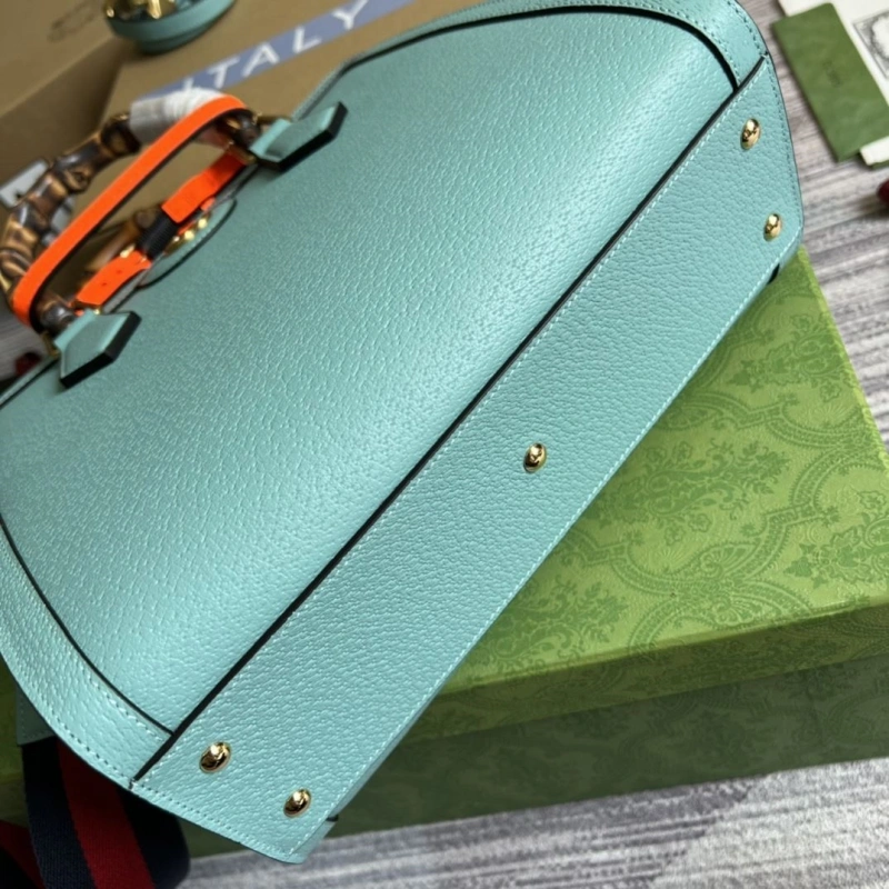 Gvc*1 top handle bags 4360c-0679