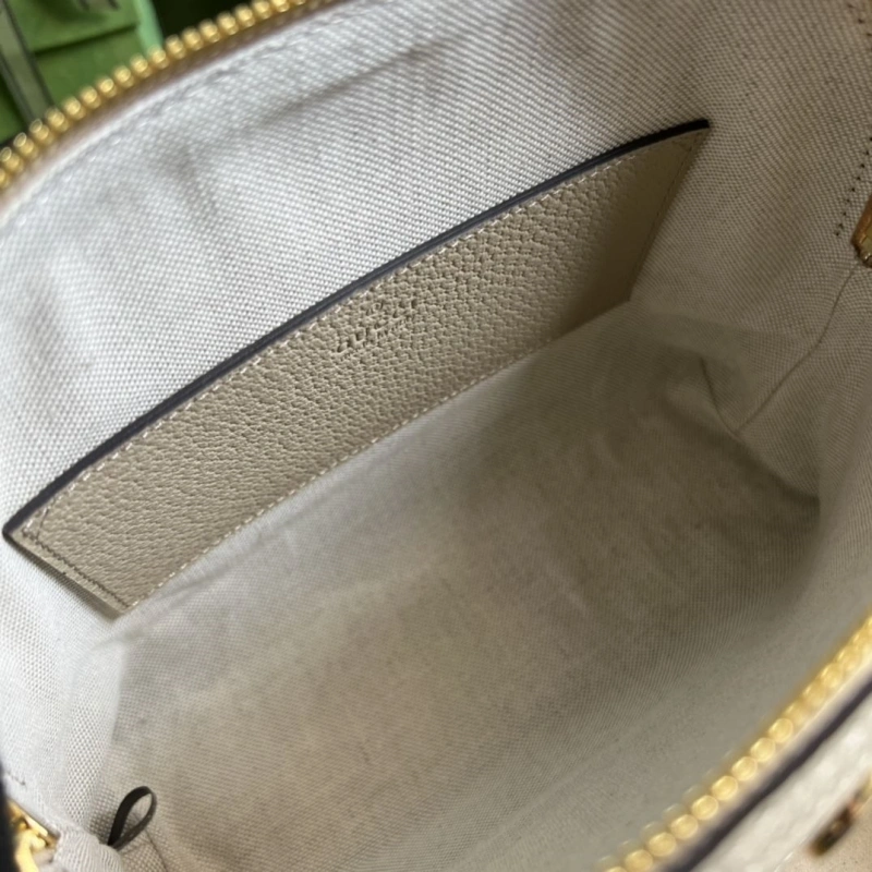 Gvc*1 satchel bags 4360c-0821