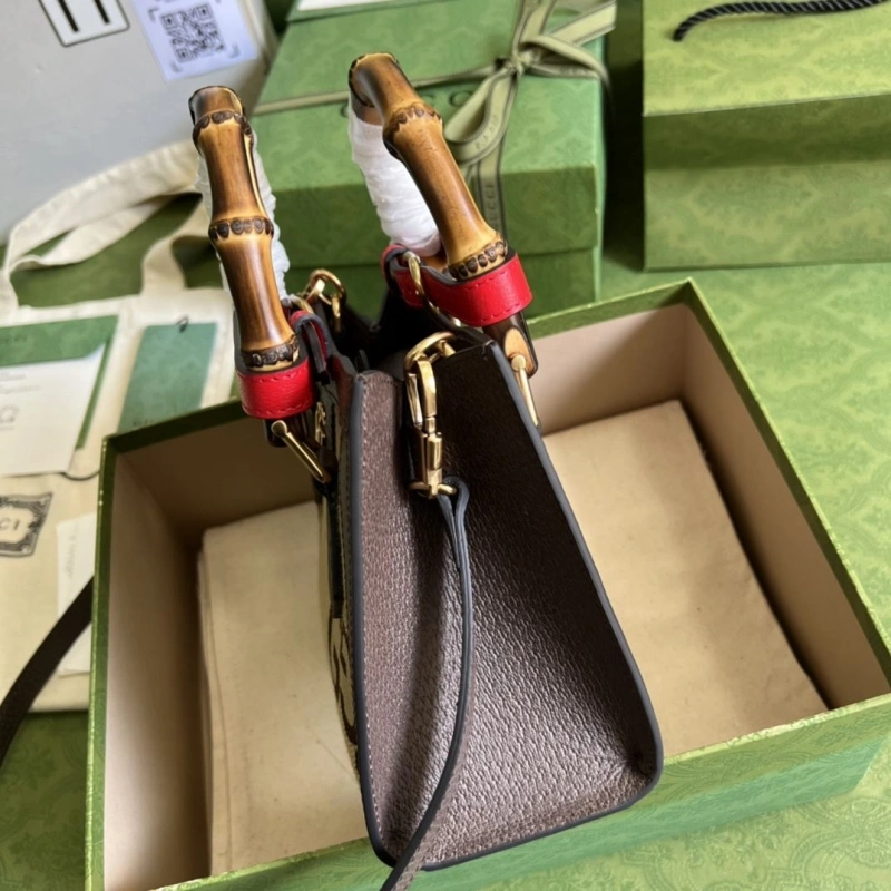 Gvc*1 top handle bags 4360c-0834