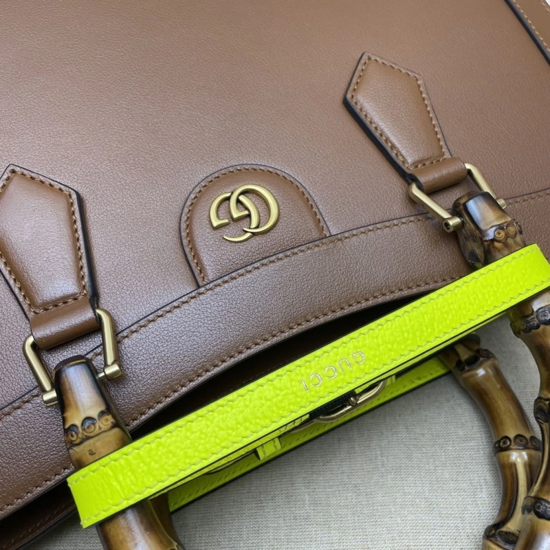 Gvc*1 top handle bags 4360c-0840