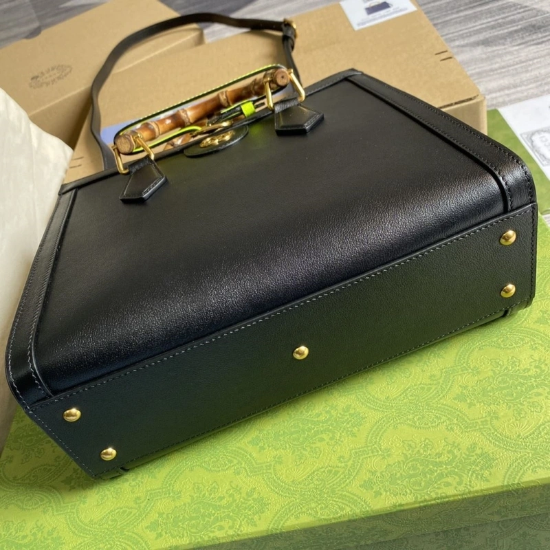 Gvc*1 top handle bags 4360c-1297