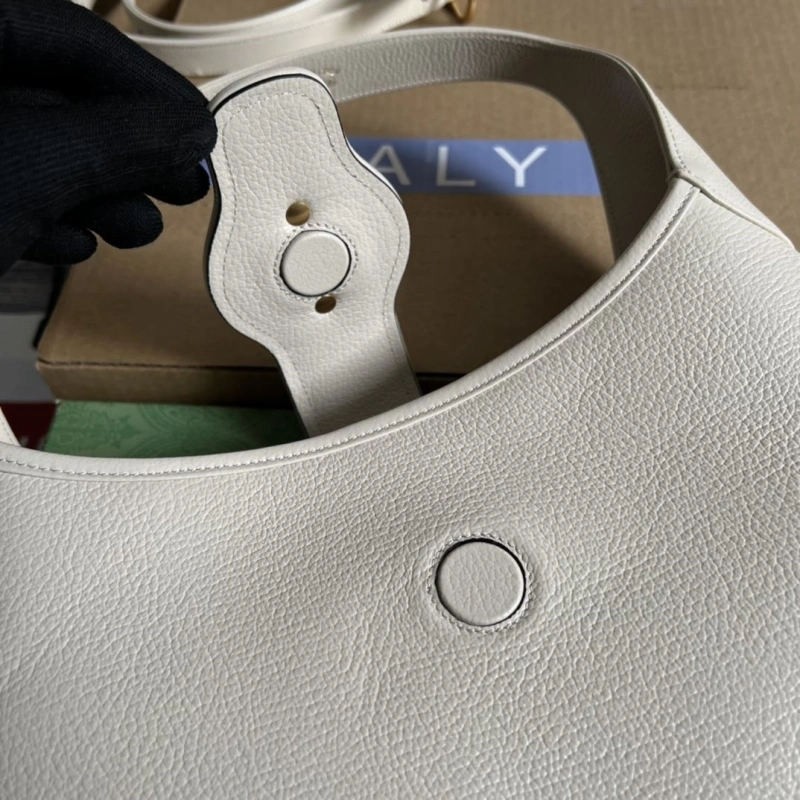 Gvc*1 top handle bags 4360c-1476