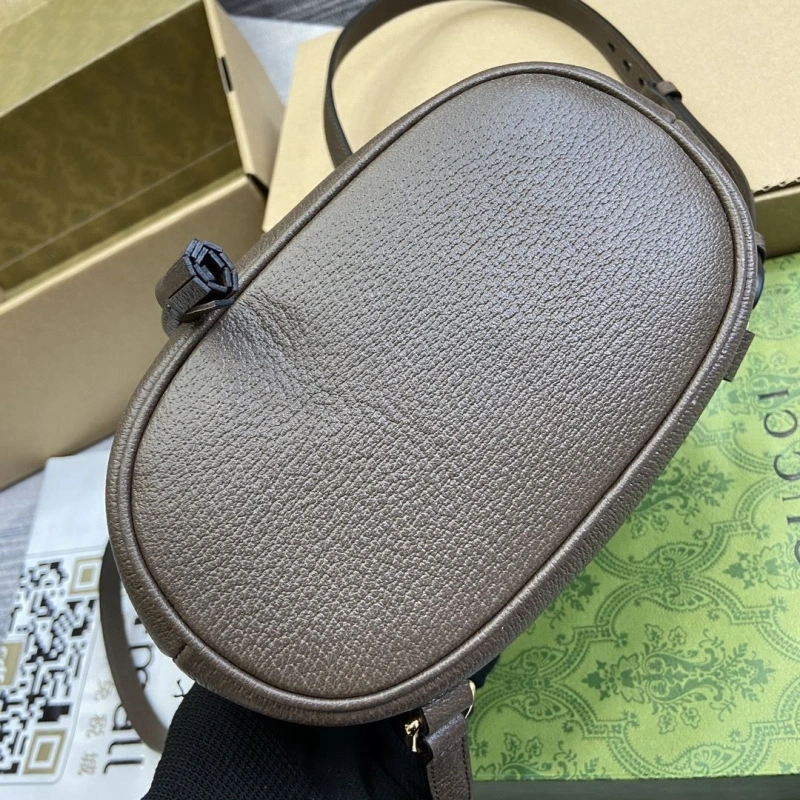 Gvc*1 backpacks 4360c-1542