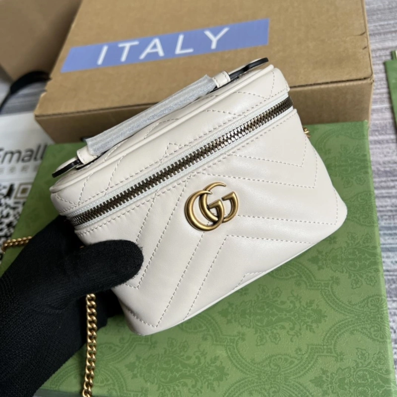 Gvc*1 cosmetic bags 4360c-1600