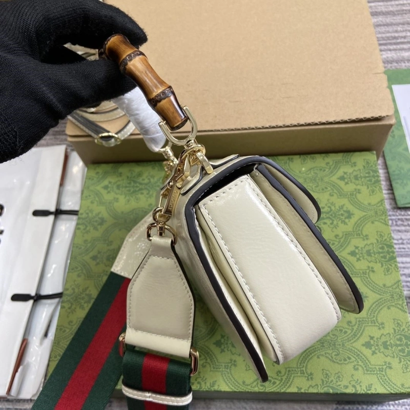 Gvc*1 top handle bags 4360c-1722