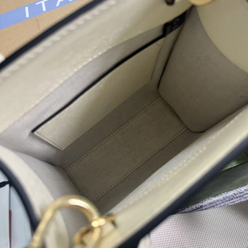 Gvc*1 top handle bags 4360c-1766