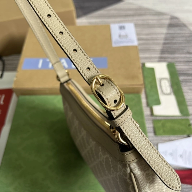 Gvc*1 top handle bags 4360c-1804
