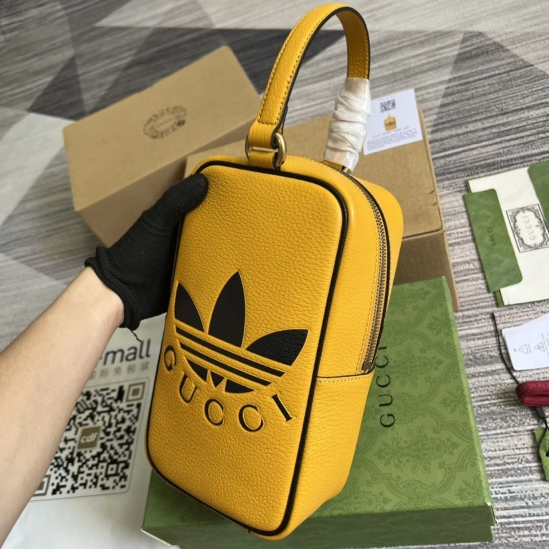 Gvc*1 top handle bags 4360c-1820