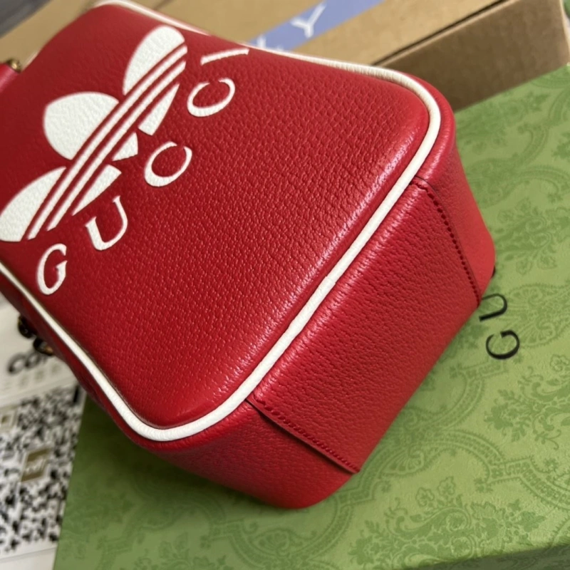 Gvc*1 top handle bags 4360c-1821
