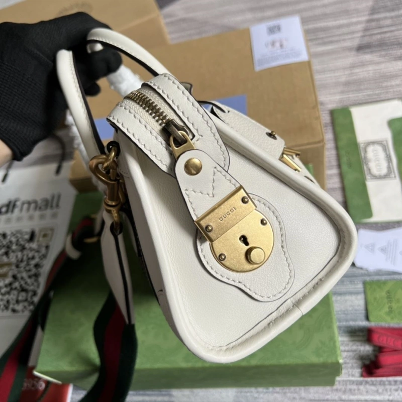 Gvc*1 top handle bags 4360c-1826