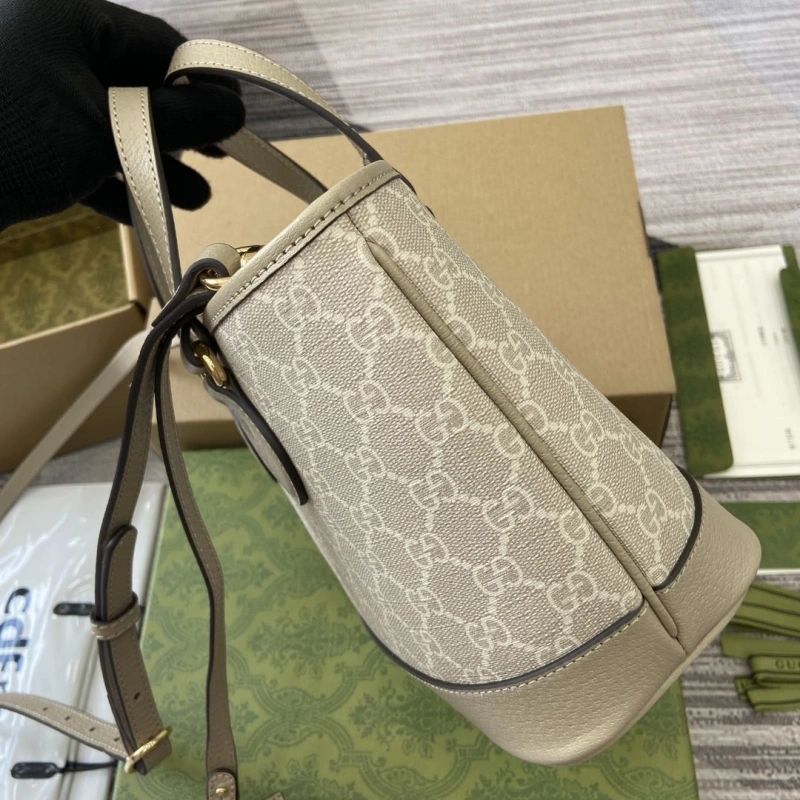 Gvc*1 shopping bags 4360c-1940