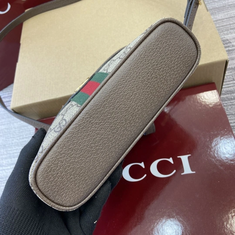 Gvc*1 cosmetic bags 4360c-1994
