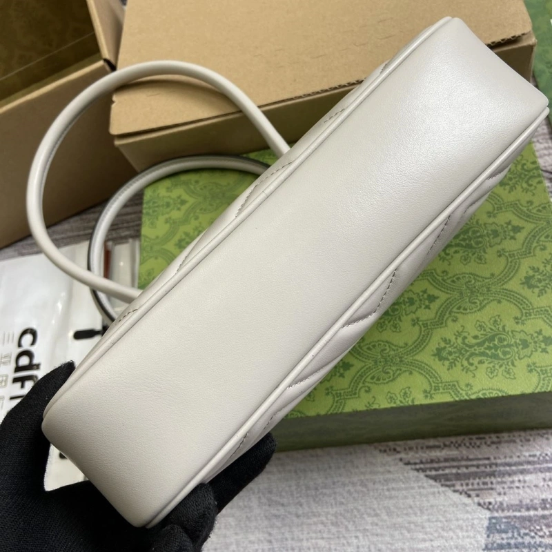 Gvc*1 top handle bags 4360c-2052
