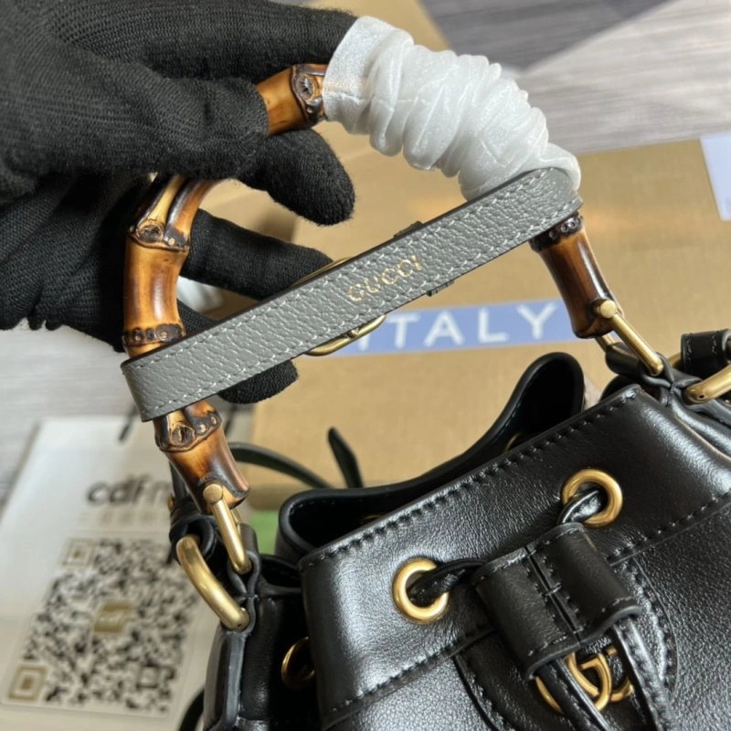 Gvc*1 bucket bags 4360c-2066