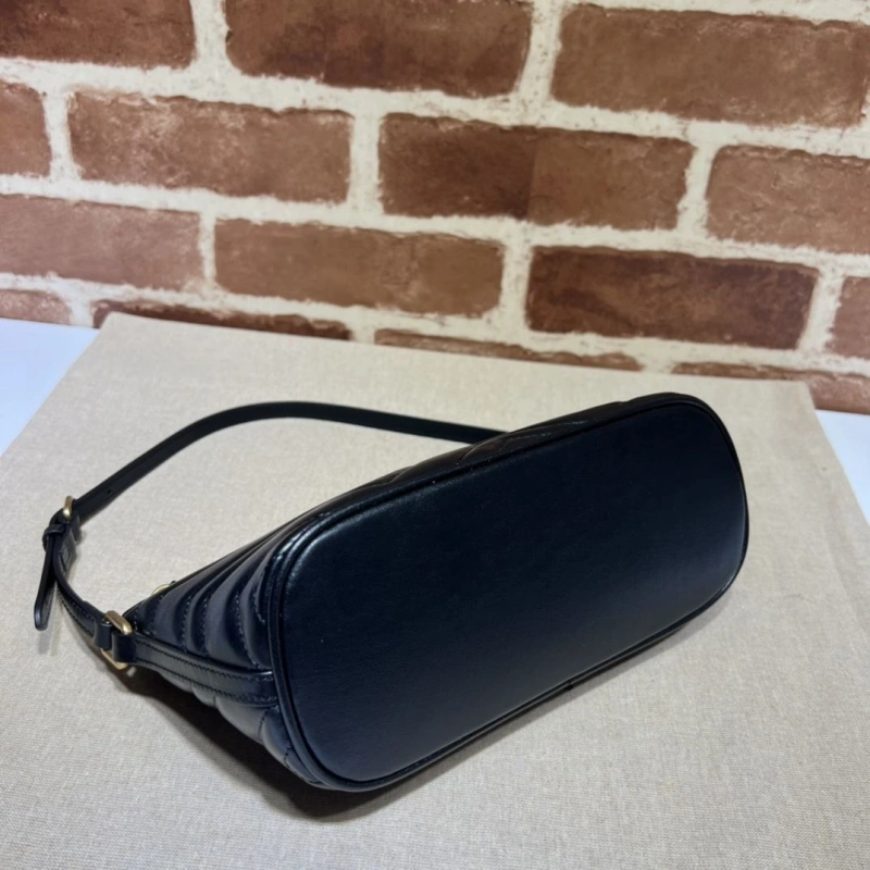 Gvc*1 top handle bags 4360c-2196