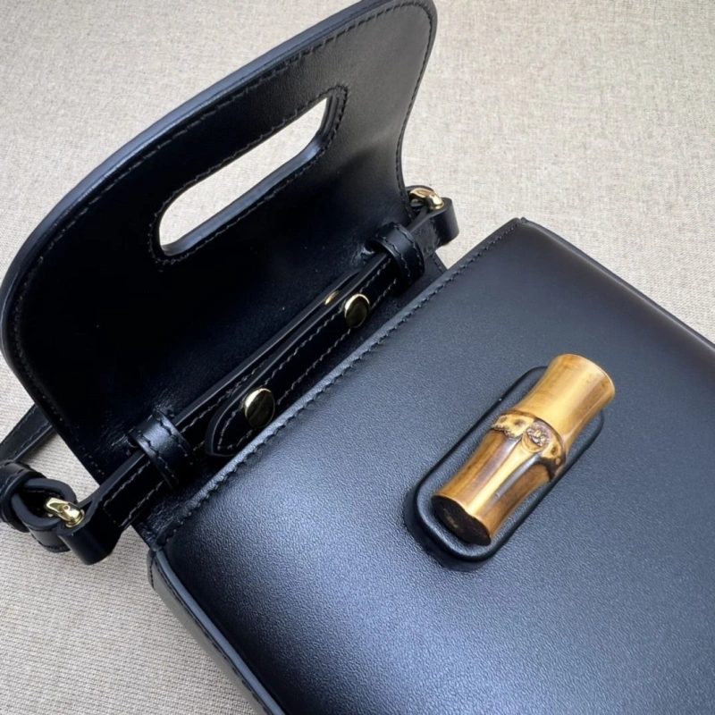 Gvc*1 top handle bags 4360c-2230
