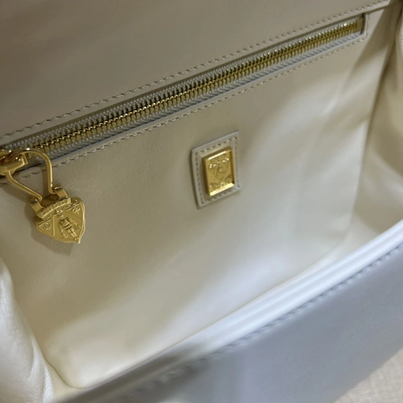 Gvc*1 satchel bags 4360c-2249