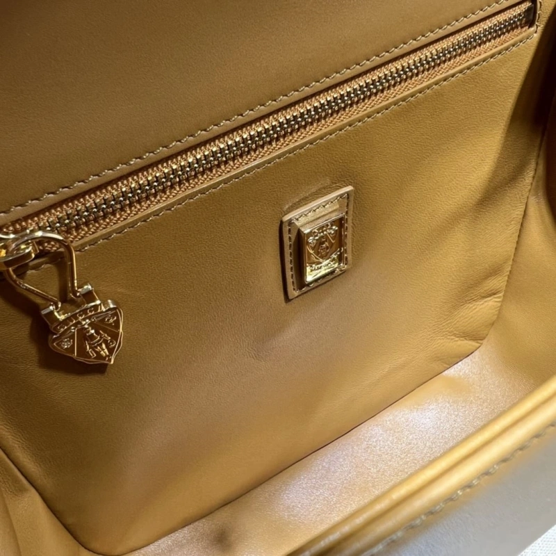 Gvc*1 satchel bags 4360c-2250