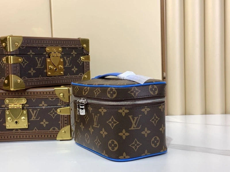 LV Cosmetic Bags 4365A-0088
