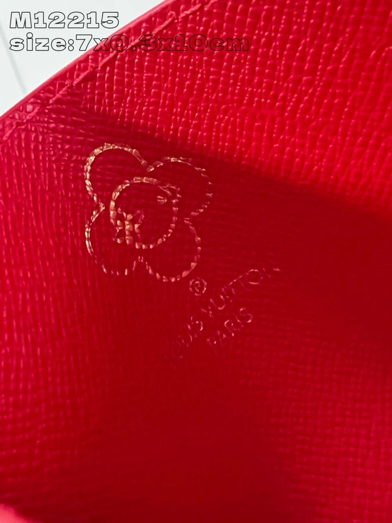 LV Wallets 4365A-0090