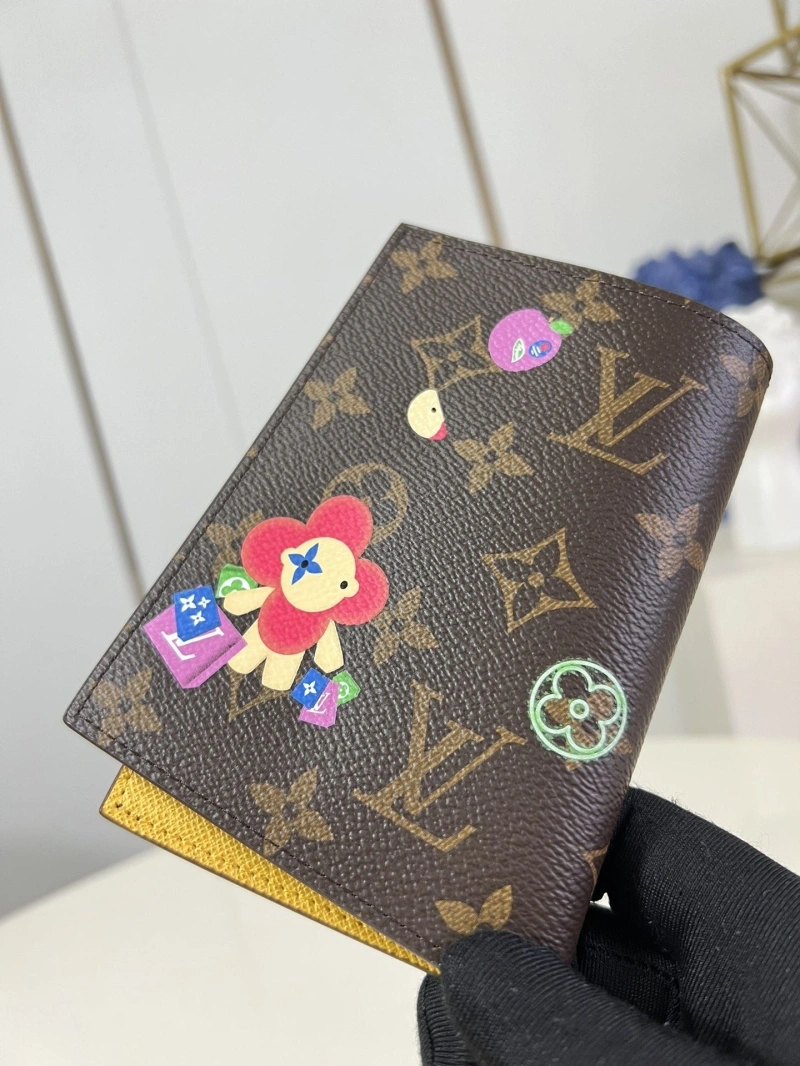 LV Wallets 4365A-0169