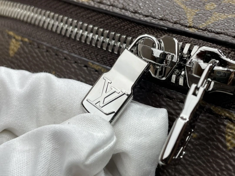 LV Cosmetic Bags 4365A-0328