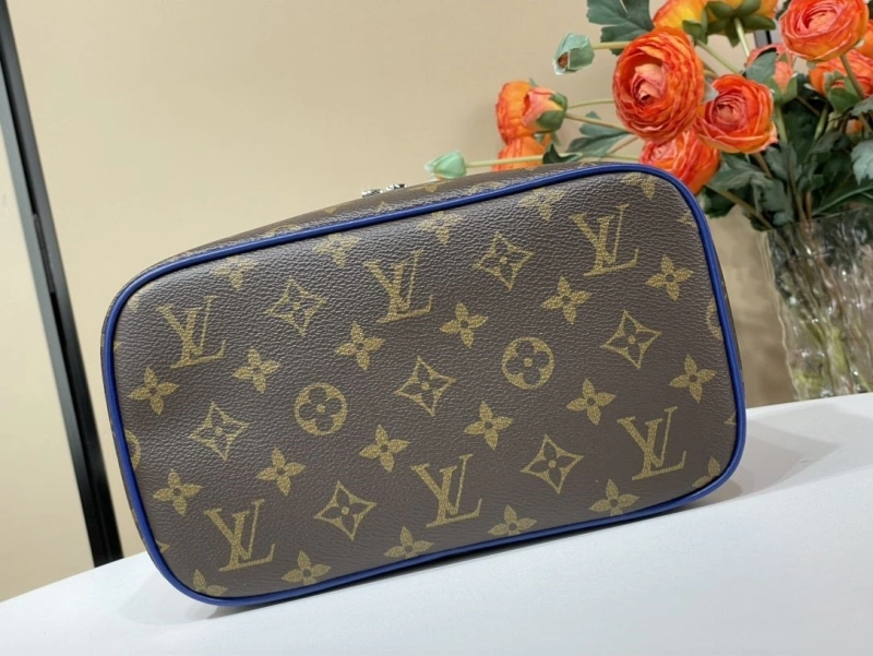LV Cosmetic Bags 4365A-0330