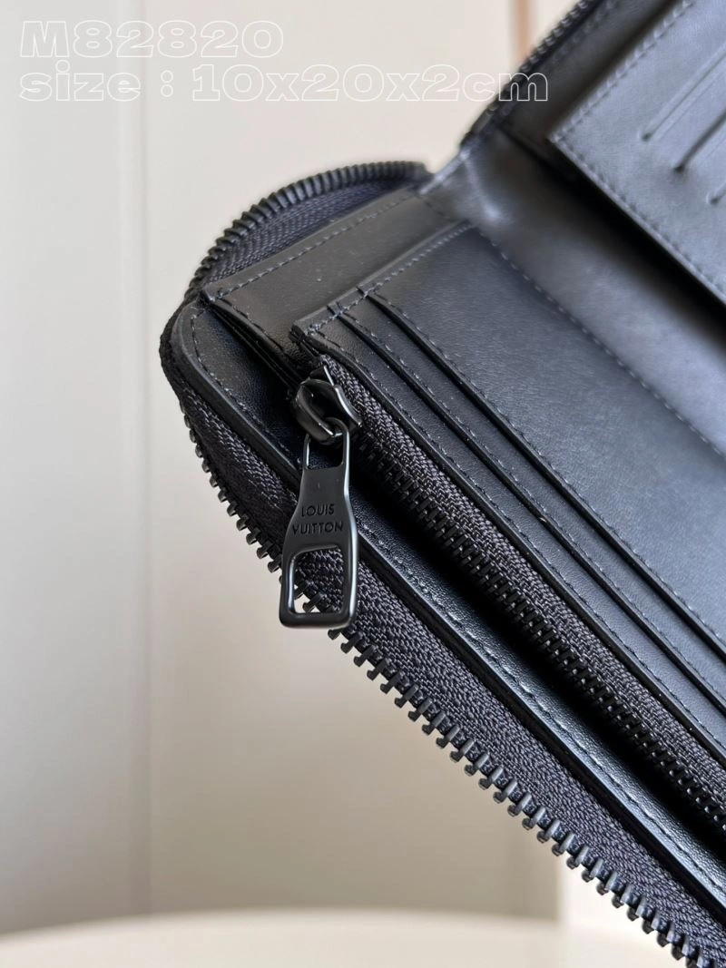LV Wallets 4365F-0211