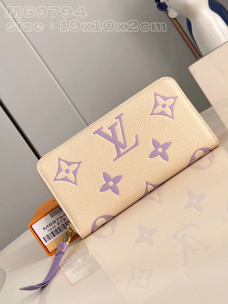 LV Wallets 4365G-0067