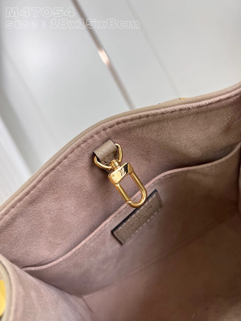 LV Shopping Bags 4365H-0172