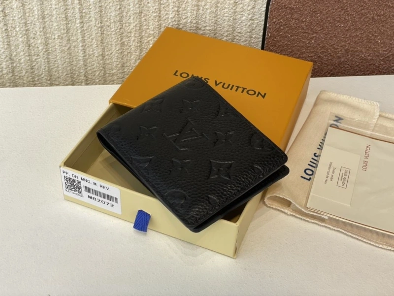 LV Wallets 4365H-0386
