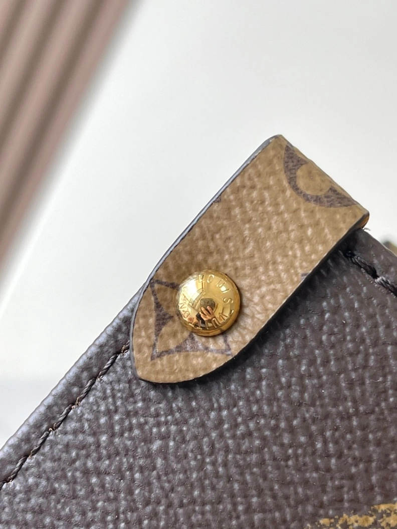 LV Shopping Bags 4365H-0652